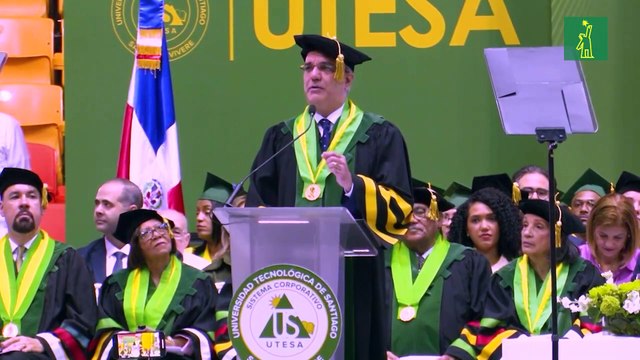 Presidente Abinader recibe Doctorado Honoris Causa durante graduación de UTESA