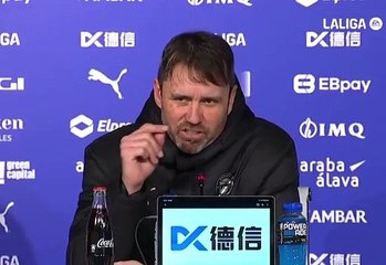 Coudet y un divertido intercambio con un periodista: ¡Chocolate para resolver diferencias! 🍫