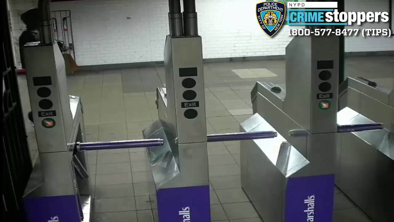 Subway rider stabbed in eye during argument at Manhattan subway station