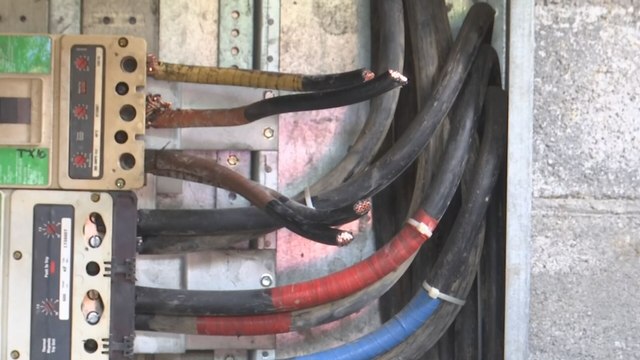 Delincuentes hurtan y vandalizan varias escuelas a pocas horas del inicio de clases