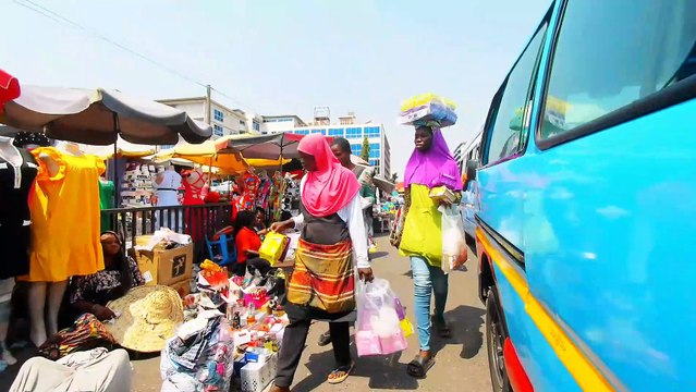 🇬🇭 4K WALKING TOUR VIDEO IN AFRICA - ACCRA GHANA