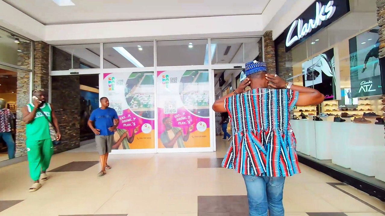 🇬🇭 LET ENTER THE REAL AFRICAN BIGGEST AND POPULAR SHOPPING MALL IN ACCRA GHANA - WEST AFRICA (AIRPORT ROAD)