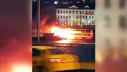 İstanbul Haliç sahilinde korkutan yangın
