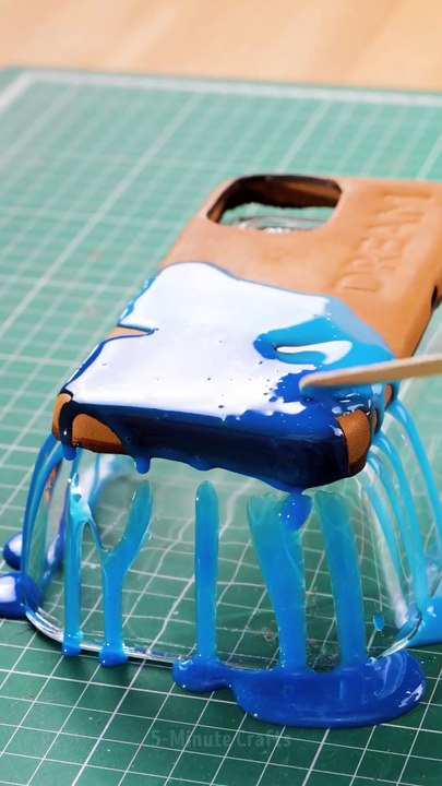 Cool DIY Accessories for Your Phone!