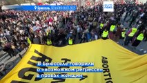 Многотысячные марши в Международный женский день