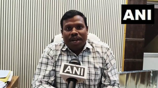 होली के लिए तैयार हो रहा हर्बल गुलाल