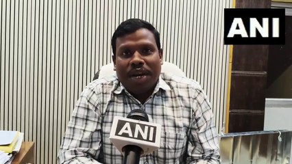 होली के लिए तैयार हो रहा हर्बल गुलाल