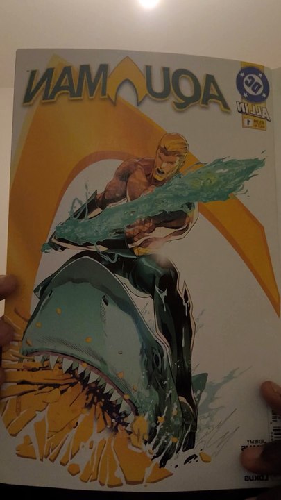 unboxing comics Aquaman