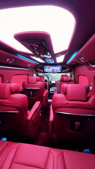 2025 Toyota HiAce 300 Black Edition - video Dailymotion