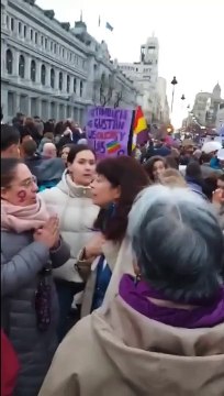 Escrache a la ministra de Igualdad, Ana Redondo, en la manifestación del 8-M