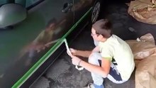Do it yourself Auto Tuning  Zweiten Streifen lackieren und LED Leiste einbauen