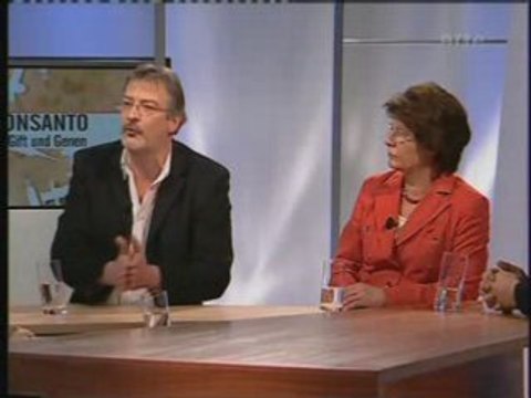 OGM = PESTICIDES (POUR 99% DES OGM)