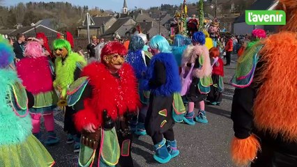 Le carnaval des ardoisiers sous un beau soleil printanier à Martelange