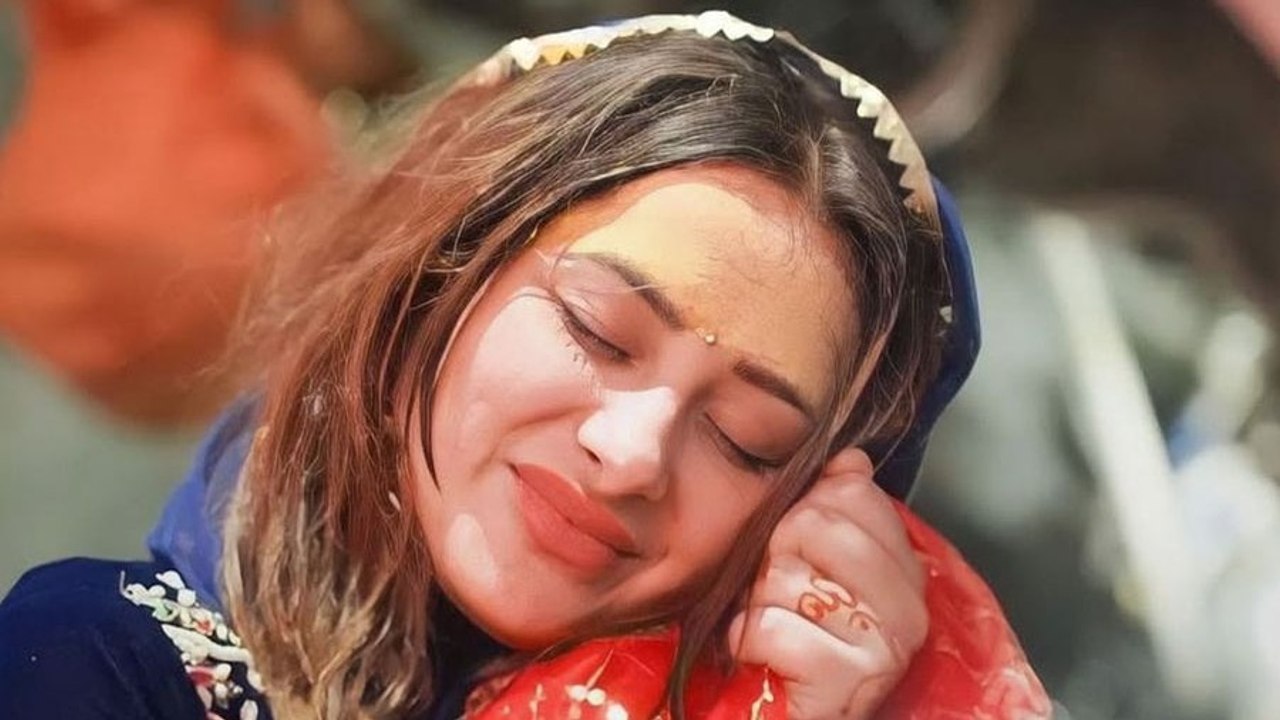 Mahira Sharma की Siraj संग अफेयर की है चर्चा, बोलीं...