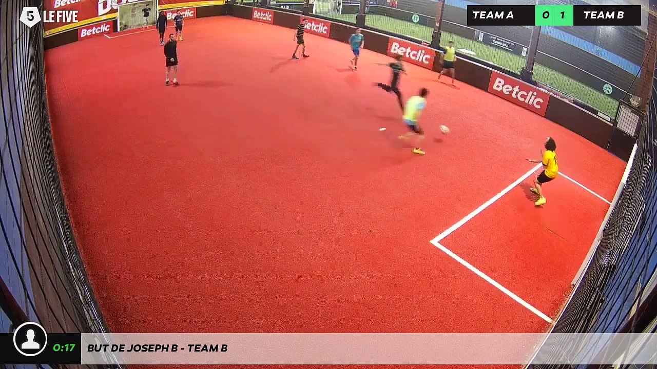 But de Joseph B - Team B