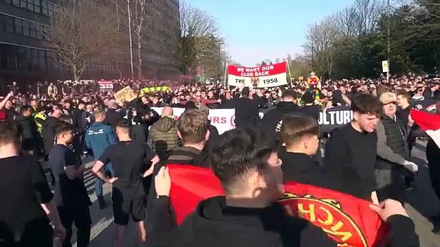Protesters rally outside Manchester United stadium as frustration over club ownership grows