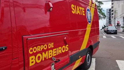 Honda CG e Jeep se envolvem em acidente no Centro