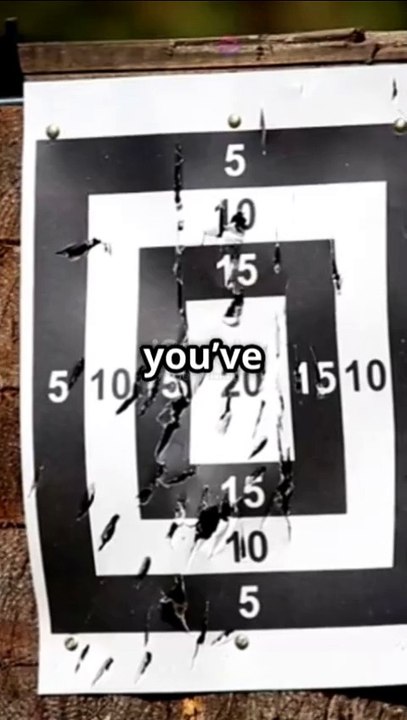 Epic Knife Throwing at APS Knife Show in Knife Hit!