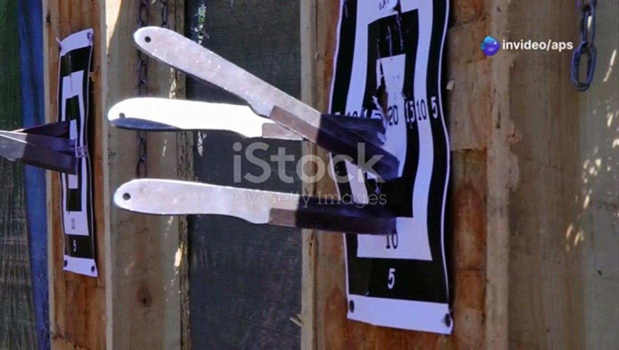 Insane Knife Skills! APS Knife Show Meets Knife Hit!