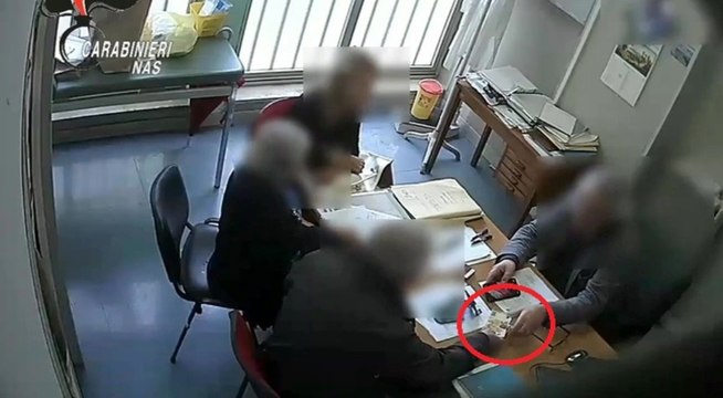 Sanità e corruzione, 67 arresti tra Napoli e Salerno: coinvolti medici, impiegati Asl e impresari funebri (11.03.25)