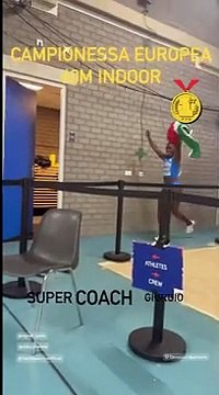 Europei di atletica: Zanyab Dosso, l'abbraccio con il coach Giorgio Frinolli dopo l'oro vinto nei 60