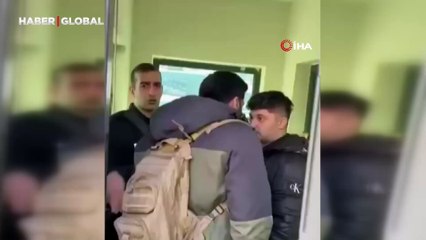 Polis merkezinde arbede: Memura saldırıp gözlüğünü kırdı