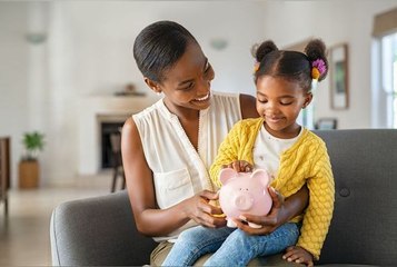 Argent de poche : les filles reçoivent en moyenne 7 € de moins par mois que les garçons, voici les régions les plus inégalitaires