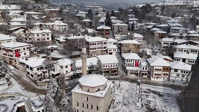 “Osmanlı’nın parmak izi” beyaza büründü