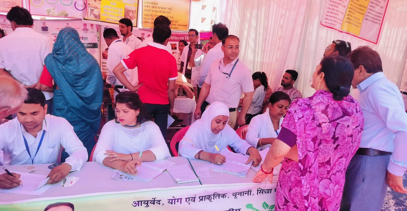 संभाग स्तरीय आरोग्य मेले में लोगों का उत्साह, त...