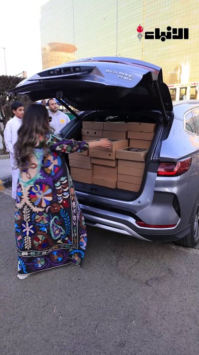 بمناسبة شهر رمضان المبارك، تتعاون BYD الغانم مع بو جراح في مبادرة “إفطار صائم” لتوزيع 500 وجبة إفطار، إيمانًا بأهمية العطاء خلال هذا الشهر الفضيل.
