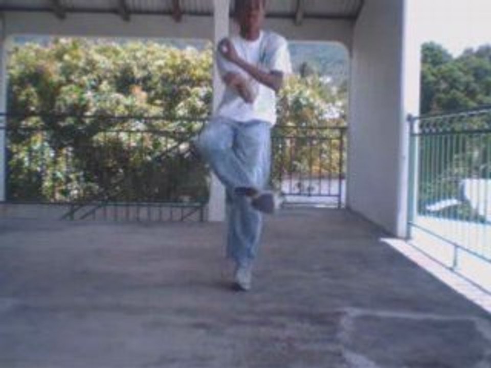 Banto hardcore débutant electro