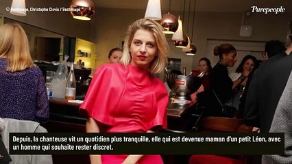 Jeune maman, cette gagnante de la Nouvelle Star a choisi avec le père de son fils un modèle de famille qui fait parler