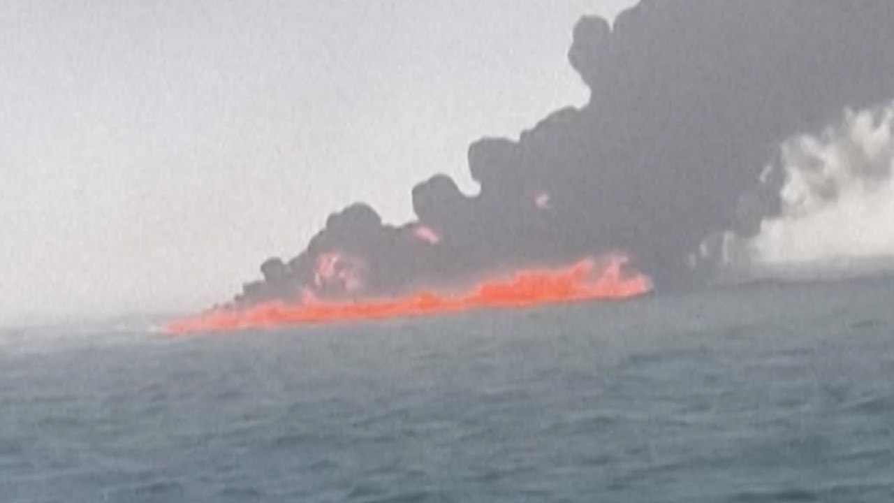 Collision entre un pétrolier et un cargo en mer du Nord : les premières images