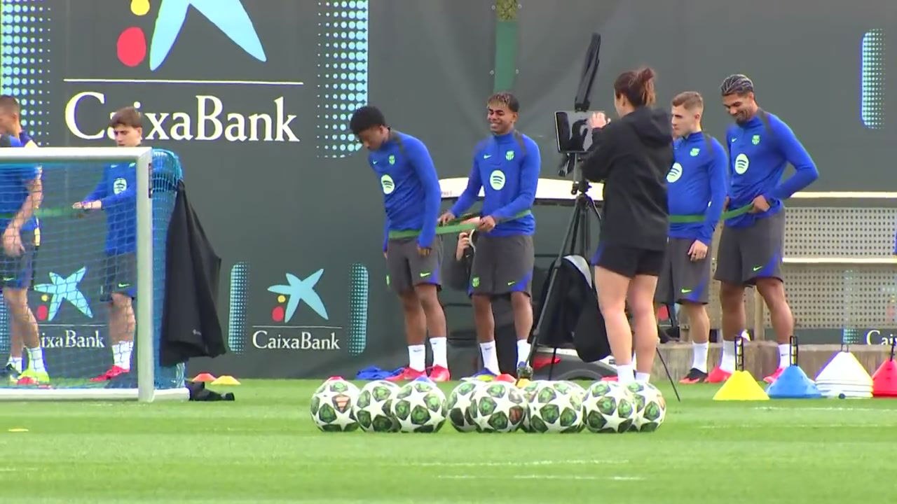 Barcelona train ahead of visit of Champions League visit of Benfica leading 1-0 from first leg