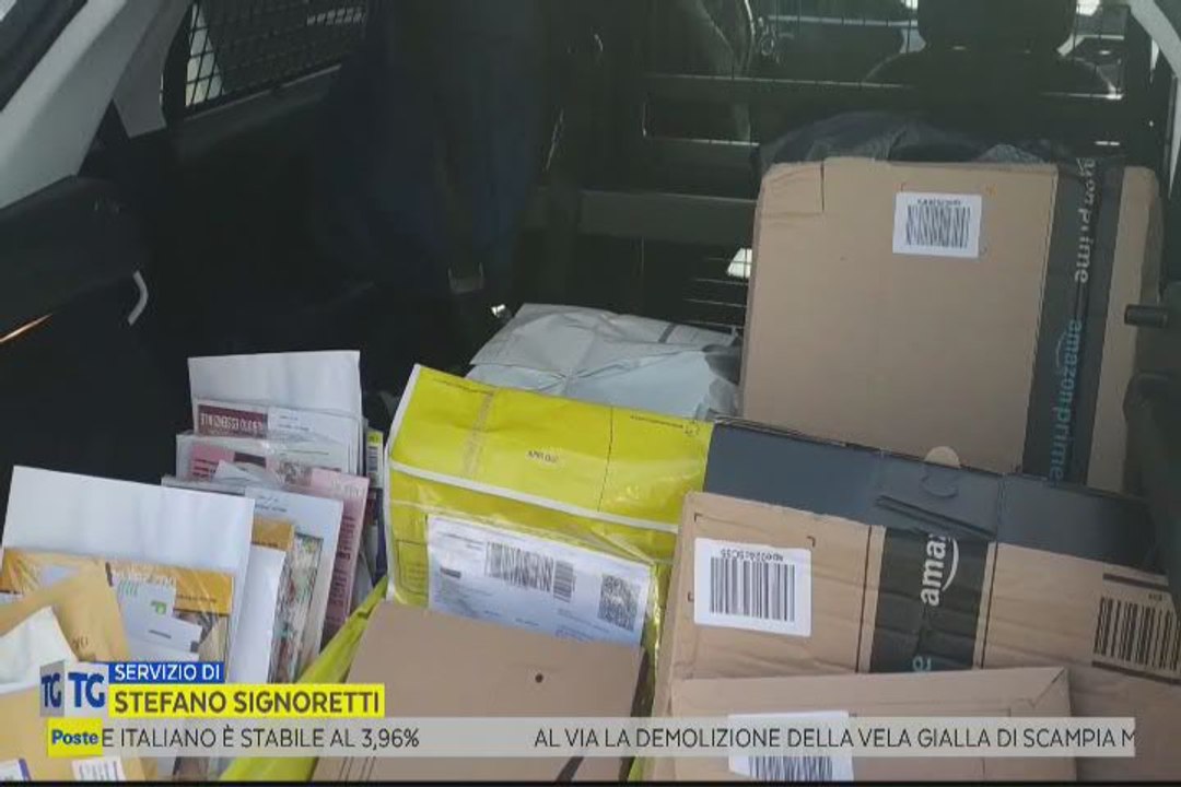 Poste Italiane, superati i 300 milioni di pacchi nel 2024