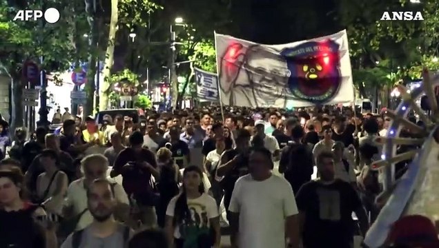 A Buenos Aires fiaccolata e veglia di preghiera per papa Francesco