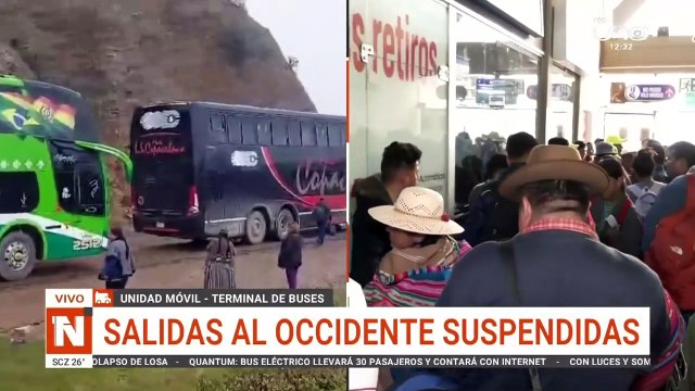 Suspenden viajes al occidente por derrumbes, cientos de viajeros perjudicados