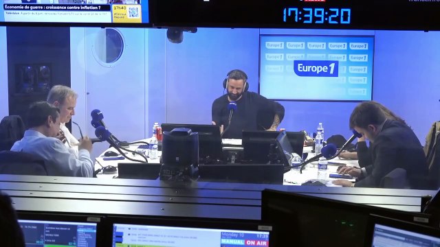 Cyril Hanouna - « Pour moi les Ukrainiens ne sont pas tout roses dans cette histoire, ce sont eux qui ont violé les traités de Minsk » pense Anthony, auditeur d'Europe 1