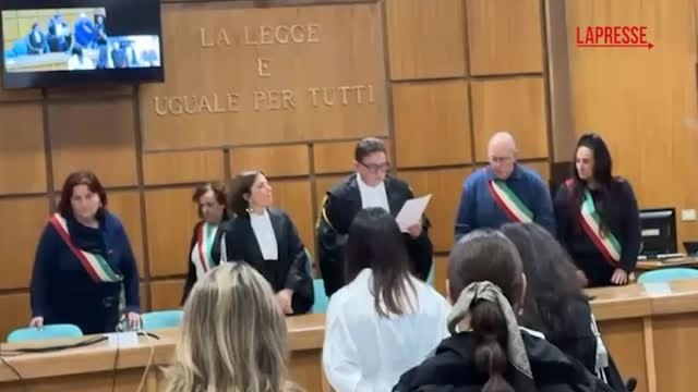 Omicidio Alatri, ergastolo per Roberto Toson e 24 anni al figlio Mattia: la lettura della sentenza