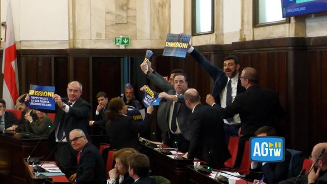 Salva-Milano, caos in consiglio comunale dopo le dimissioni dell'assessore Bardelli. Sala: «Non è una resa»