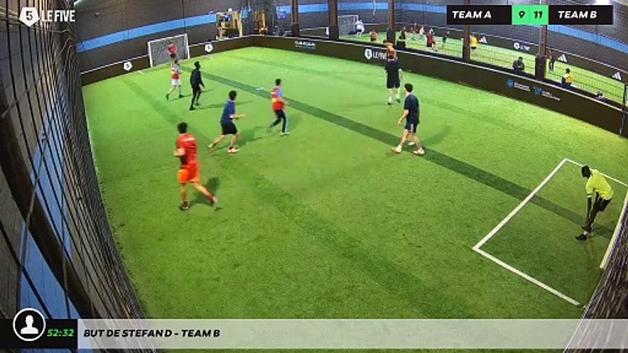 But de Stefan D - Team B