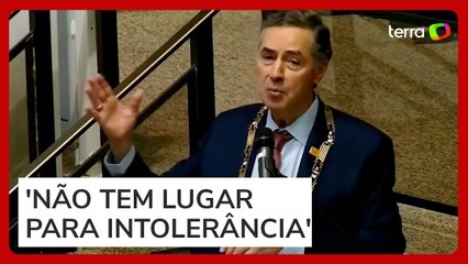 Na democracia só não tem lugar para violência, diz Barroso sobre uso de IA na produção de fake news
