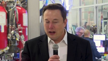 Musk afirma que X é alvo de um 'enorme ataque cibernético'
