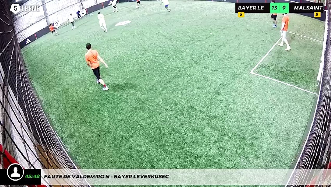 Faute de Valdemiro N - Bayer Leverkusec