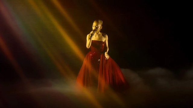 Ariana Grande Announces 'Eternal Sunshine Deluxe: Brighter Days Ahead' Album | THR News Video