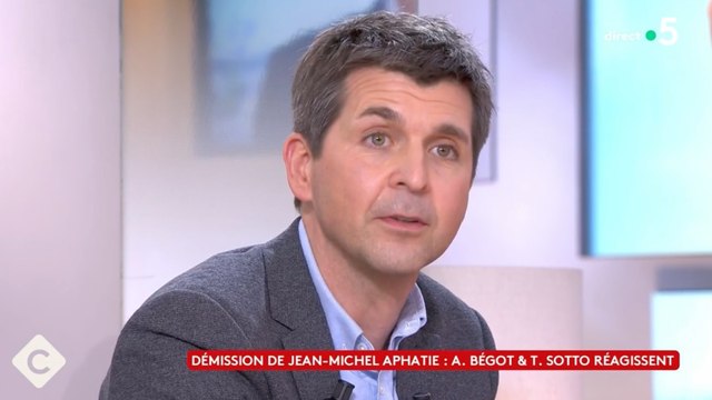 « Je lui en veux un petit peu » : Thomas Sotto réagit au dérapage de Jean-Michel Apathie sur RTL (VIDEO)