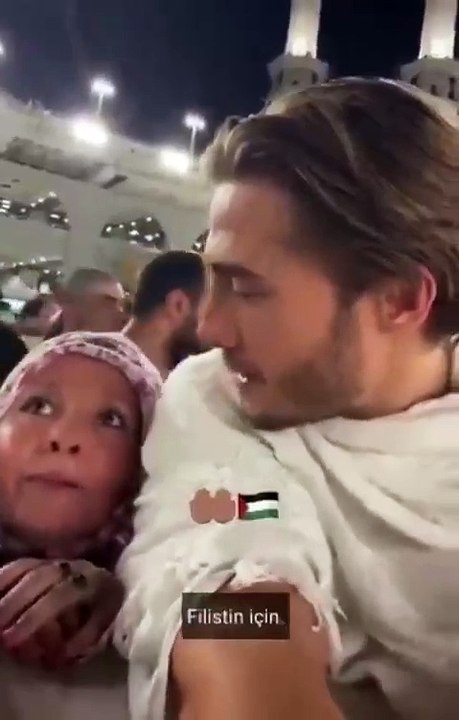 Müslüman olan Fransız yıldız Dylan Thiry'nin annesinden anlamlı dua