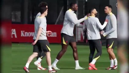 Liverpool antrenmanında şok! Mohamed Salah ve Arnold birbirine girdi!