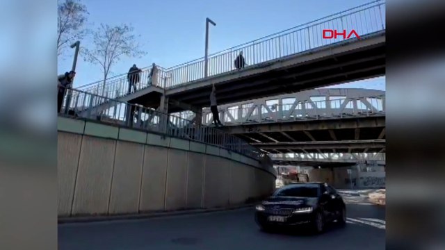 Video uğruna üst geçidin altından geçmeye çalışırken düşüp 2 bacağını kırdı