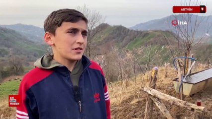 Artvin'de veterinere götürdüğü hasta buzağıya sımsıkı sarıldı